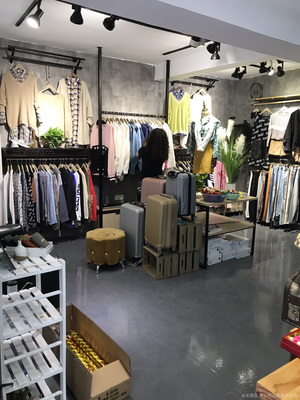 慕斯服饰店 打造时尚生活，引领零售新风尚