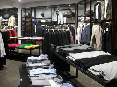 H&M、ZARA、优衣库卖场设计特点解析